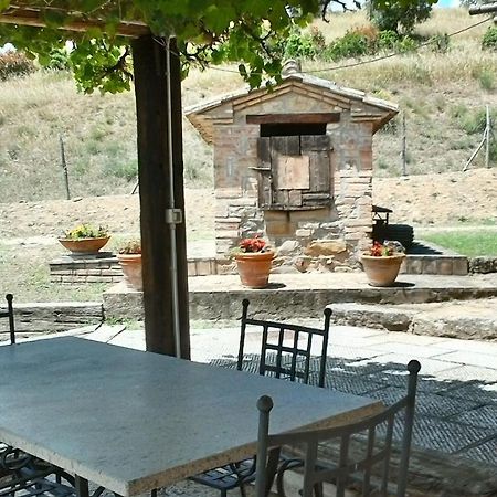 Casale Poggio Colpiccione Apartamento Passignano sul Trasimeno Exterior foto