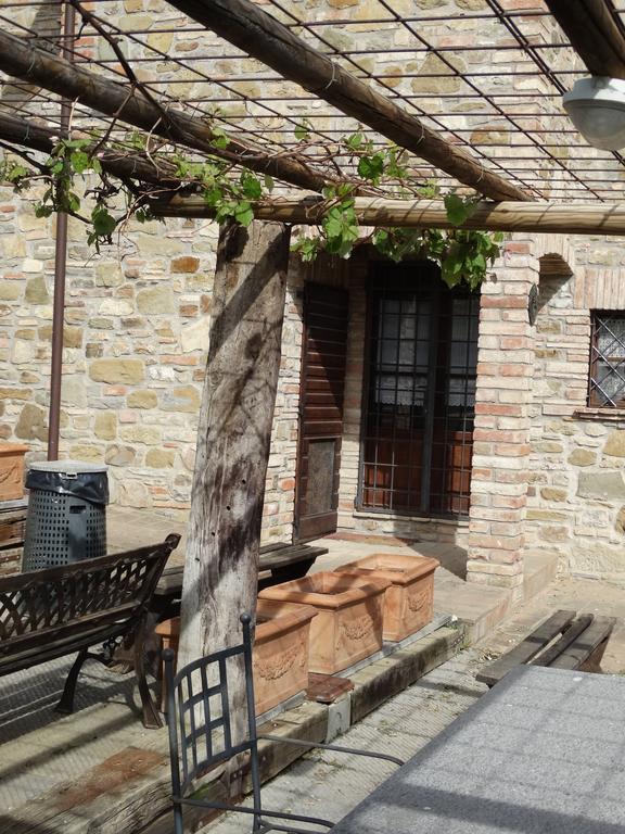 Casale Poggio Colpiccione Apartamento Passignano sul Trasimeno Exterior foto