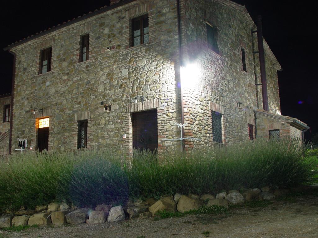 Casale Poggio Colpiccione Apartamento Passignano sul Trasimeno Exterior foto