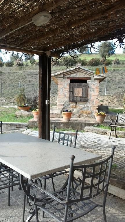Casale Poggio Colpiccione Apartamento Passignano sul Trasimeno Exterior foto