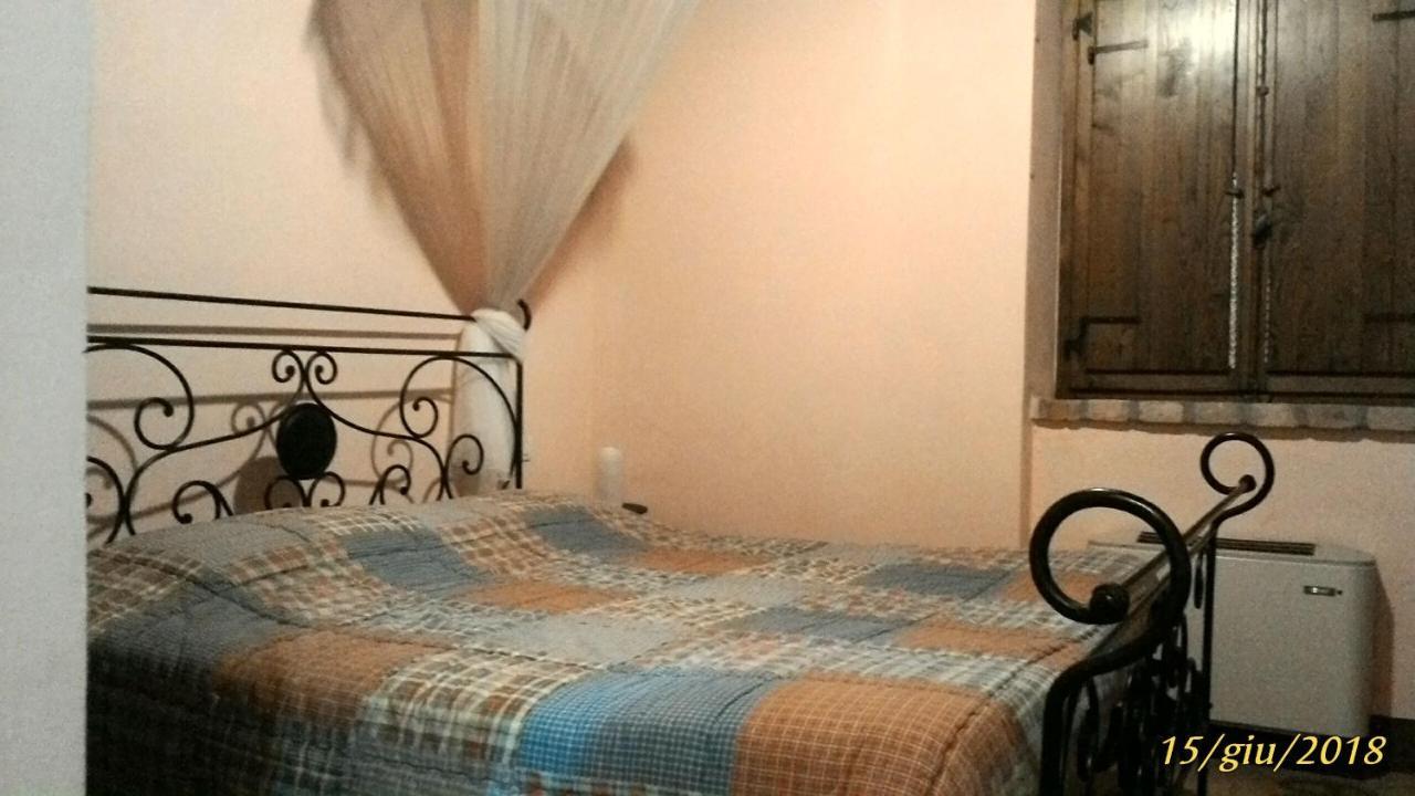 Casale Poggio Colpiccione Apartamento Passignano sul Trasimeno Exterior foto