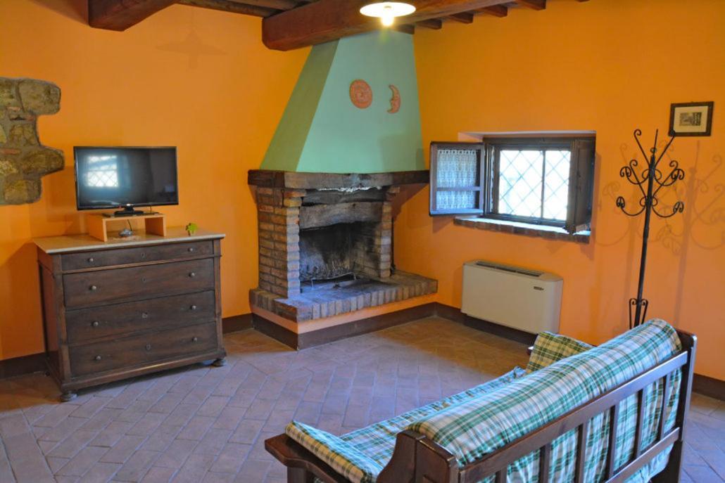 Casale Poggio Colpiccione Apartamento Passignano sul Trasimeno Exterior foto